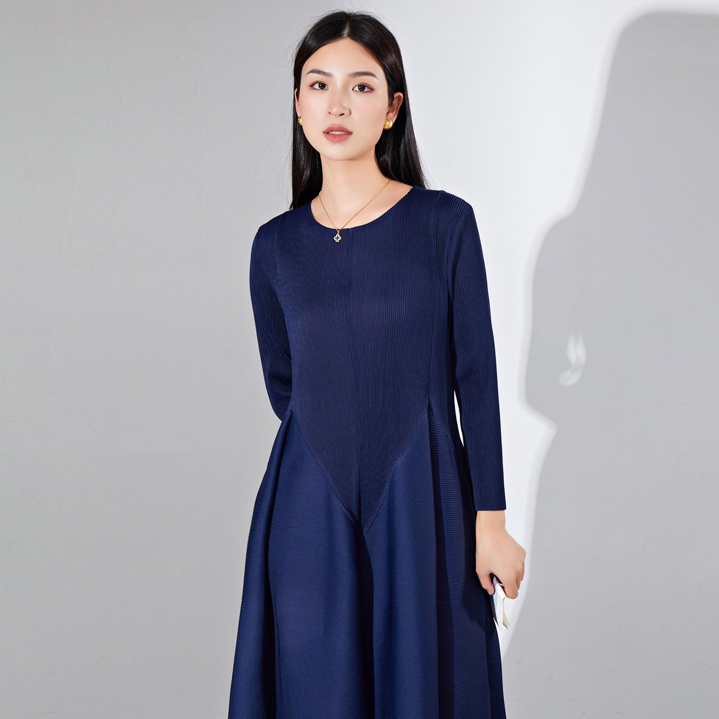 2025 Popular trade women's clothing source foundry to change the style, change the size, custom pleated dress, loose skirt dress