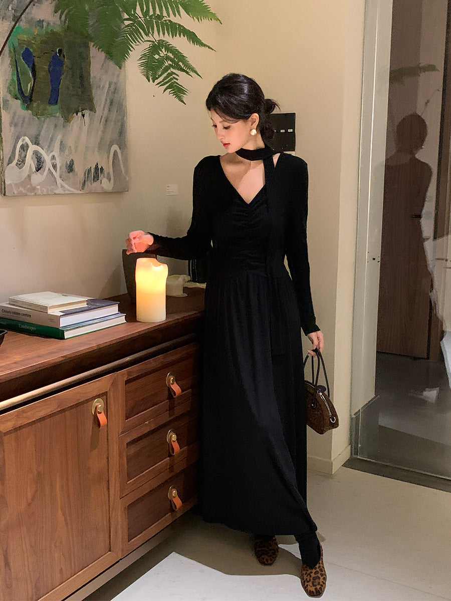 2025 popular autumn and winter high waist temperament V-neck neck dress temperament thin base long skirt 88141