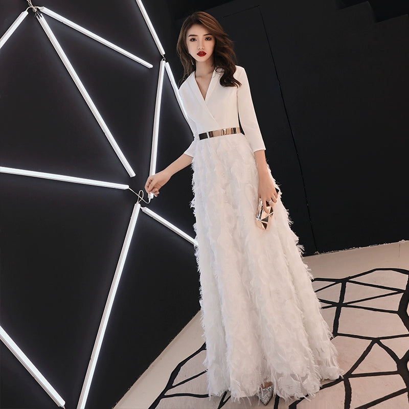 White high-end banquet evening dress dress women's simple, generous and noble long high-end textured temperament celebrity dress