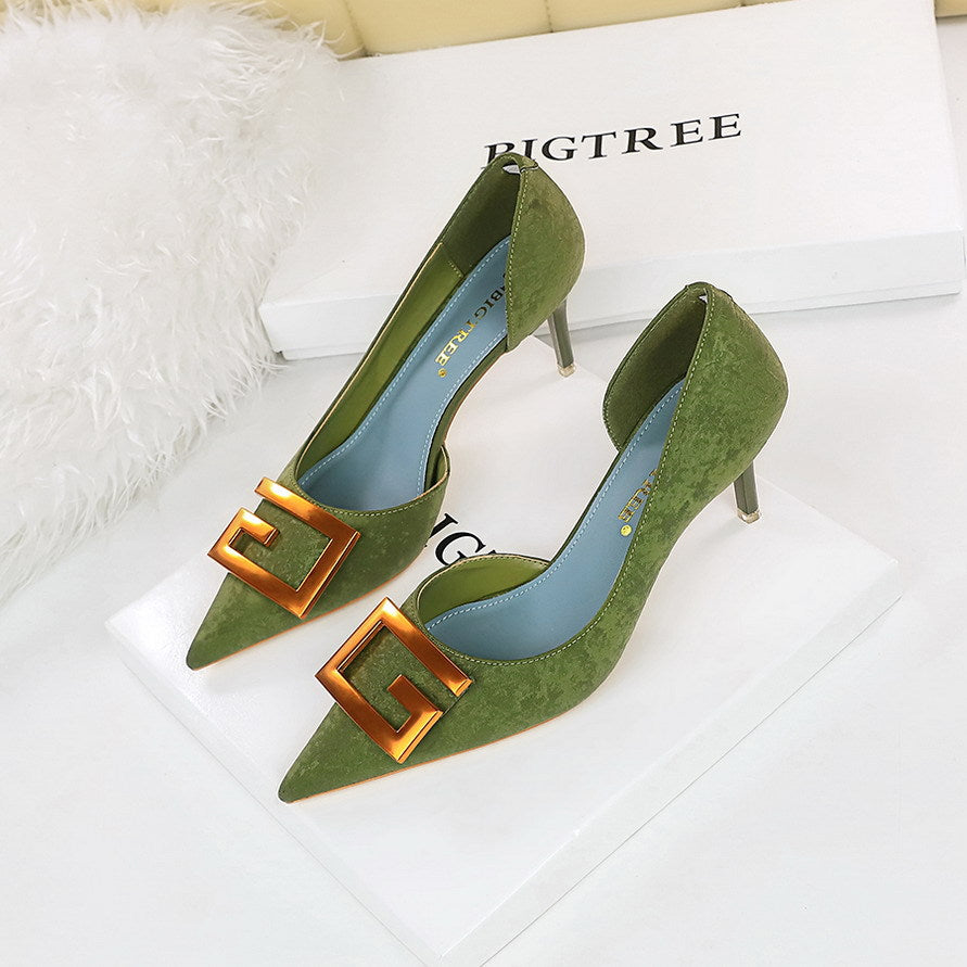6168-2 2025 sexy nightclubs show thin thin heels high heels shallow mouth pointed side hollow square buckle single shoes high heels
