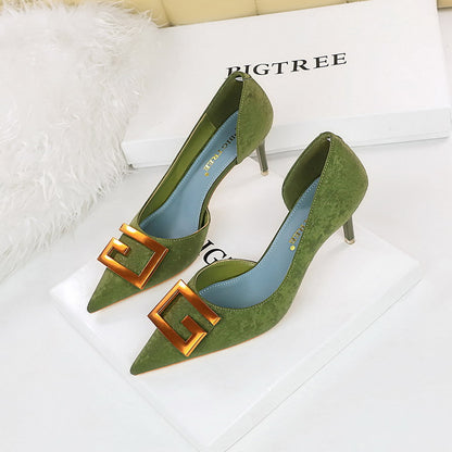 6168-2 2025 sexy nightclubs show thin thin heels high heels shallow mouth pointed side hollow square buckle single shoes high heels