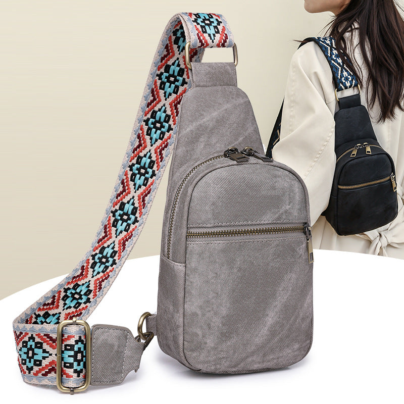 MAOXIANGSHOP 2025 retro small satchel women's fanny pack women's trendy fashion women's breast bag leisure outdoor travel messenger bag wholesale