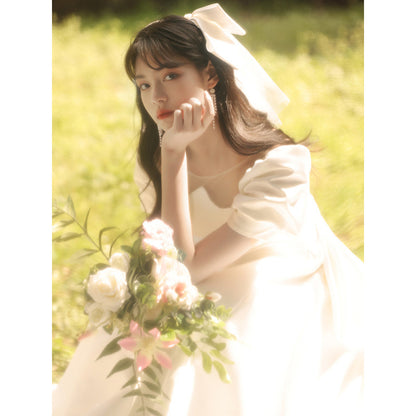 light wedding dress 2025 new temperament simple satin trailing wedding door dress studio photography wedding dress