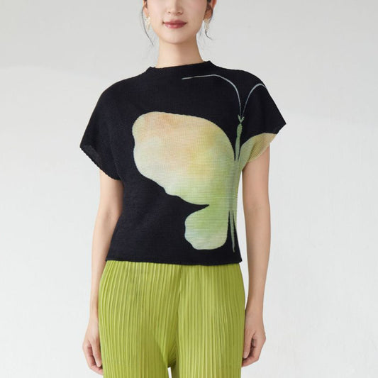 Hot-selling summer clothes women's new tops, loose design t-shirts, pleated short-sleeved T-shirts, one piece will be sent on behalf of others.