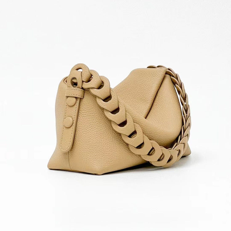 2025 The first layer of cowhide underarm bag women's new niche versatile single shoulder diagonal span handbag simple fashion temperament pillow bag