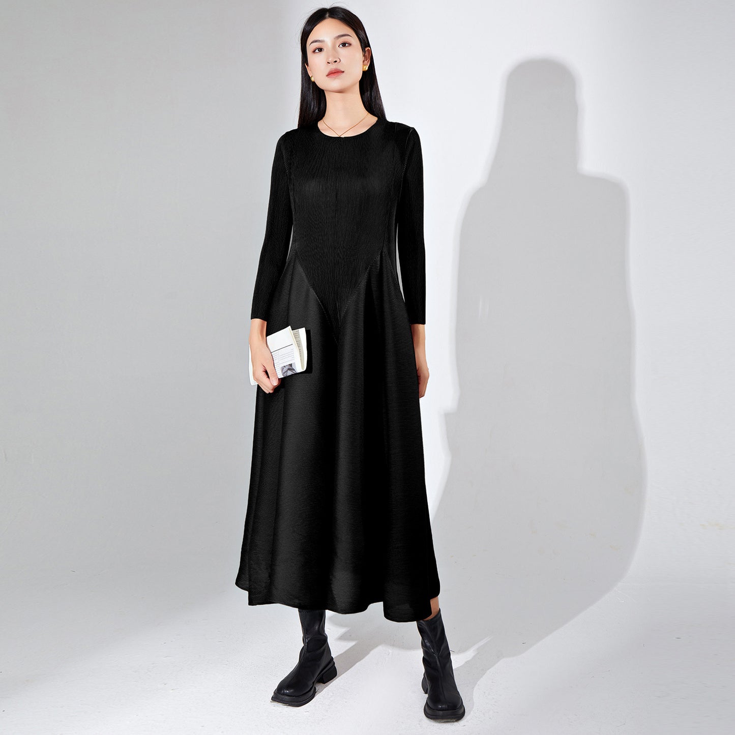 2025 Popular trade women's clothing source foundry to change the style, change the size, custom pleated dress, loose skirt dress