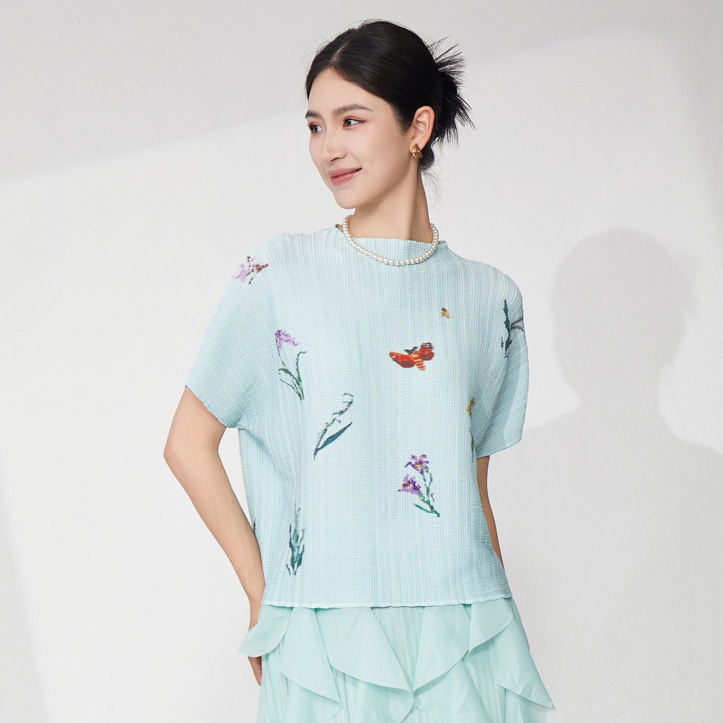 top women's summer high-end sense loose light luxury bat sleeves light breathable jumper versatile short-sleeved T-shirt