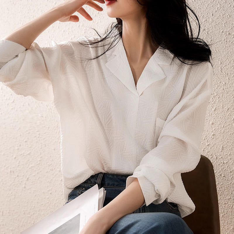 2025 Silky V-neck textured silk shirt, high-end white mulberry silk shirt  spring new women's top