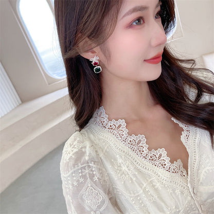 2025 fashion light luxury heavy industry geometric square stud earrings s925 silver needle slightly inlaid with zirconium contrasting color temperament personalized earrings