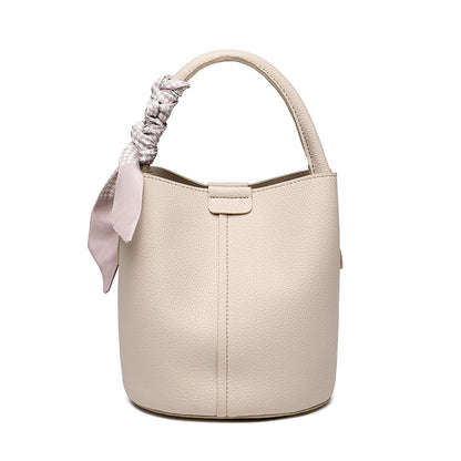 2025 Portable bucket bag, fashionable and simple commuter mother and child bag, winter advanced sense versatile soft leather messenger bag can be one shoulder