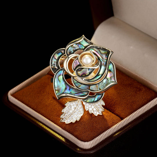 2025 New high-end exquisite camellia abalone shell pearl brooch femininity high-end blazer pin accessories
