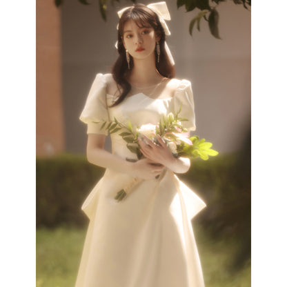 light wedding dress 2025 new temperament simple satin trailing wedding door dress studio photography wedding dress