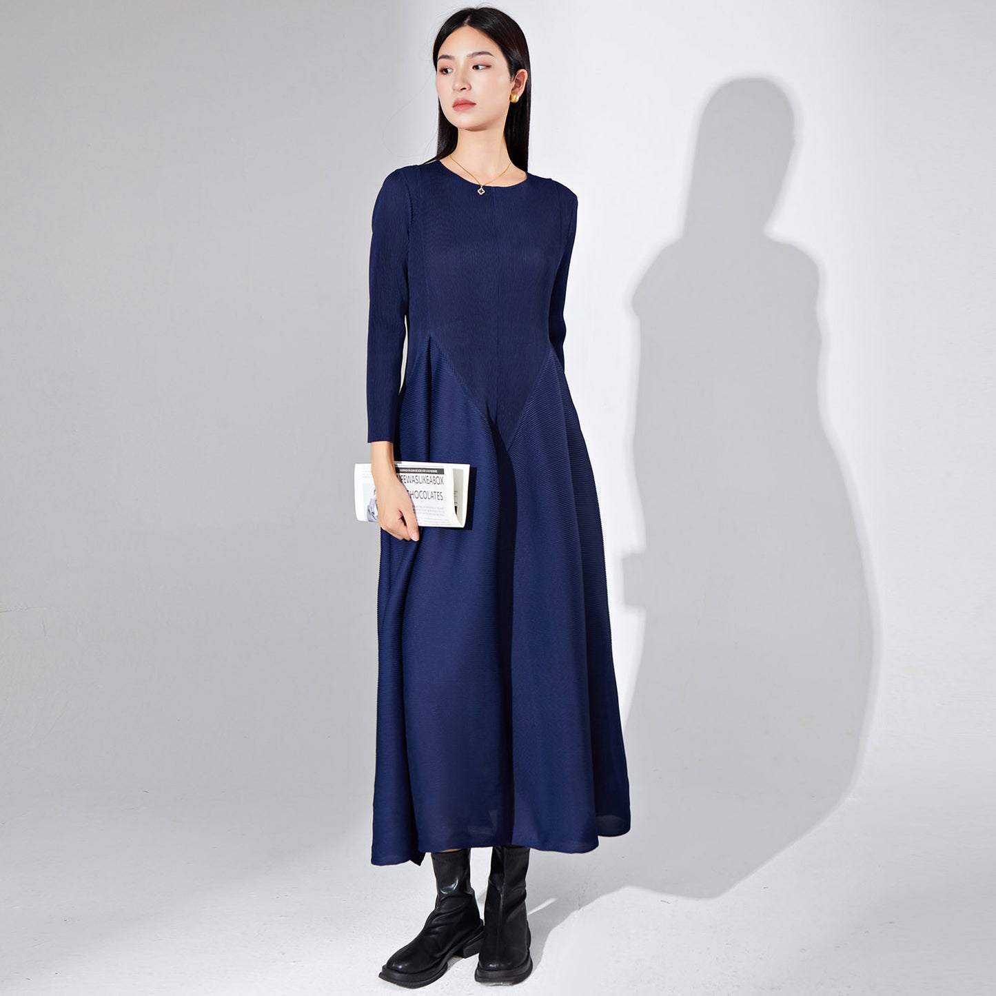 2025 Popular trade women's clothing source foundry to change the style, change the size, custom pleated dress, loose skirt dress