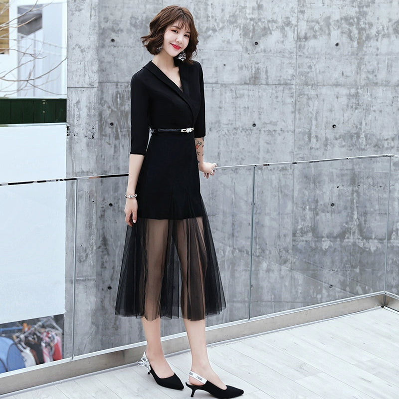 White evening dress, female banquet temperament, usually can wear short small dress, simple and generous host