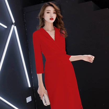 White high-end banquet evening dress dress women's simple, generous and noble long high-end textured temperament celebrity dress