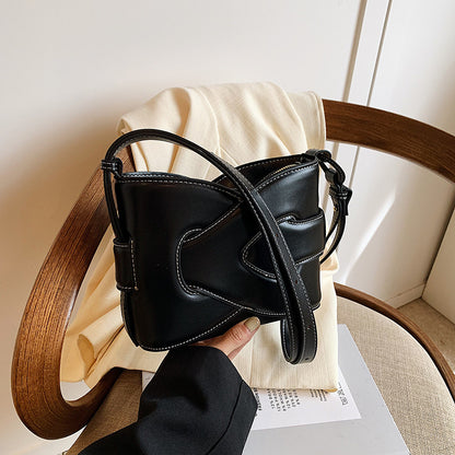 MAOXIANGSHOP 2025 High-end fashion women's bag popular new creative personalized shoulder bag geometric design niche trend oblique span bag
