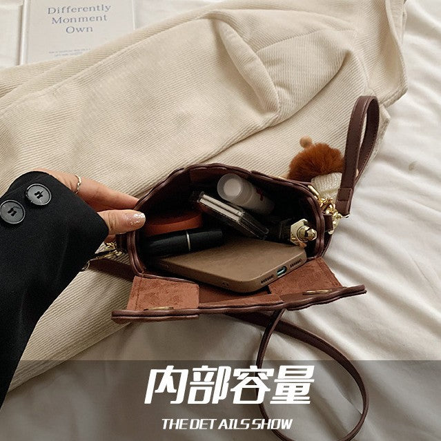 2025 Shoulder bag trendy fashion splicing women's small square bag Internet celebrity simple versatile messenger bag niche high sense bag women