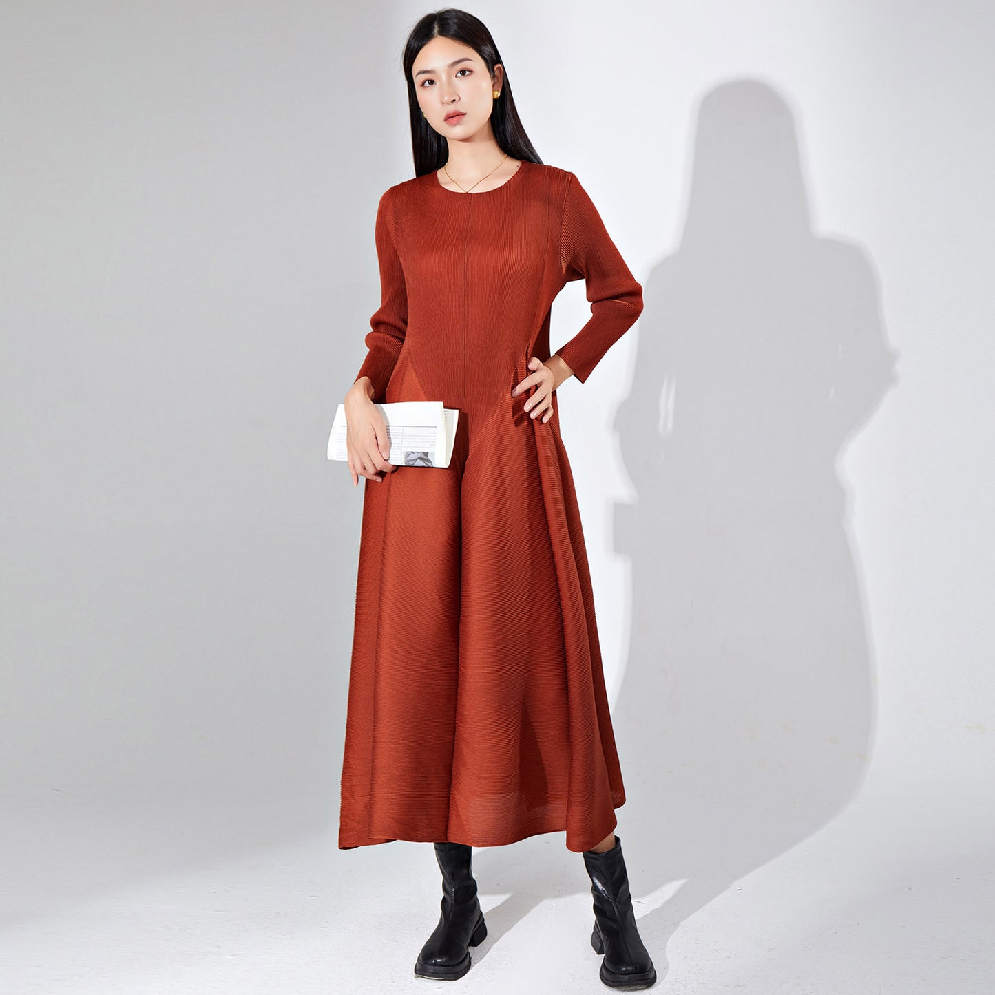 2025 Popular trade women's clothing source foundry to change the style, change the size, custom pleated dress, loose skirt dress