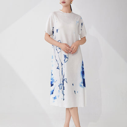 Large size women's clothing thin age-reducing meat-covering dress summer white vacation high-end temperament pleated short-sleeved skirt