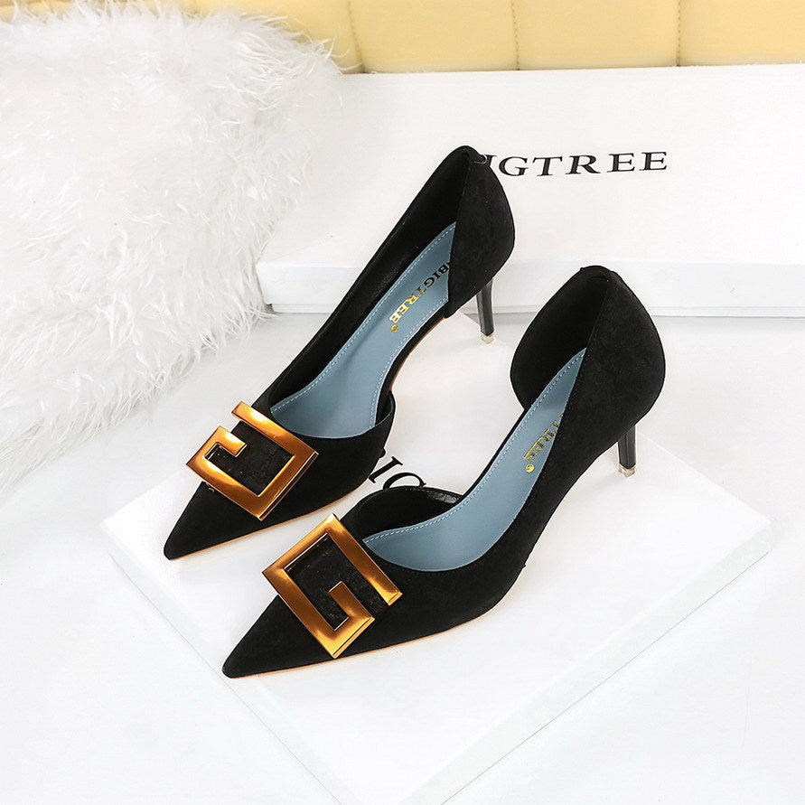 6168-2 2025 sexy nightclubs show thin thin heels high heels shallow mouth pointed side hollow square buckle single shoes high heels