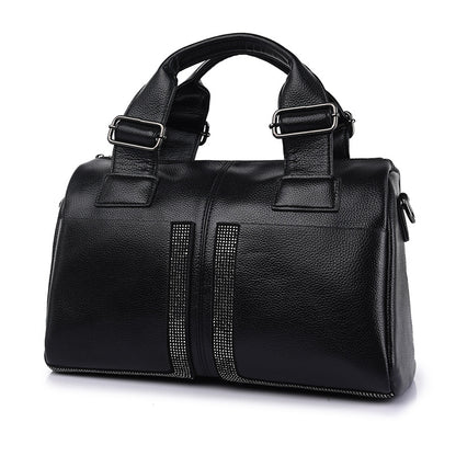 2025 handbag fashion temperament shoulder bag women's trend soft leather large-capacity pillow bag commuter women's tote bag
