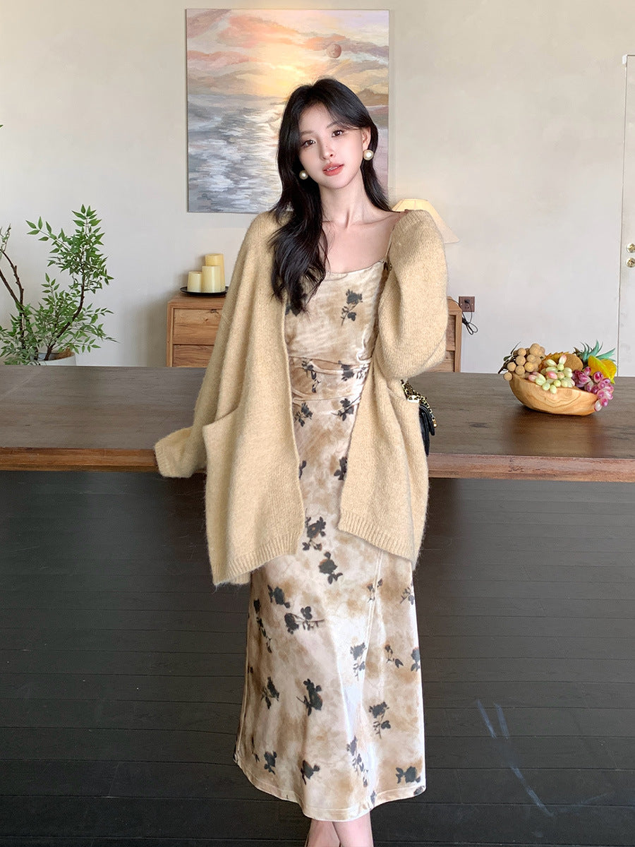 2025 Thirteen Lines popular Autumn and Winter New Printed Pure Desire High Waist Velvet Suspender Dress Women 88136