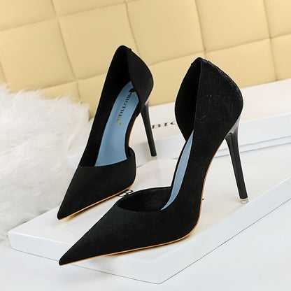 6168-A1 2025 style, fashionable and sexy, thin, thin heels, high heels, shallow mouth, pointed cloth surface, side hollow women's shoes, single shoes