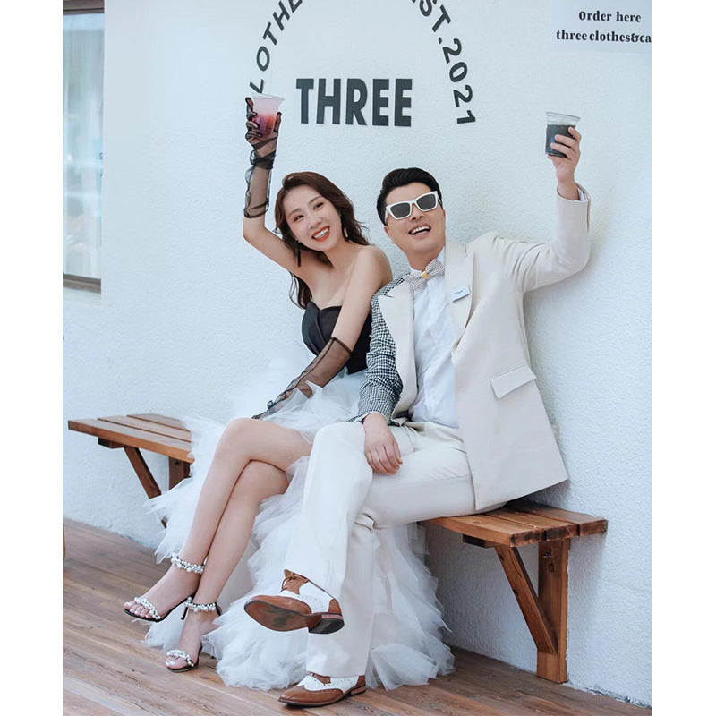 2025studio theme couple photo photography street photography catwalk white dress Mori location travel photography light wedding dress