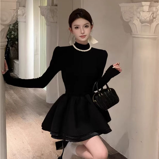 2025 small fragrant style long-sleeved dress women's black Hepburn style daughter gold small black dress thin a word short skirt fluffy skirt