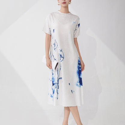 Large size women's clothing thin age-reducing meat-covering dress summer white vacation high-end temperament pleated short-sleeved skirt