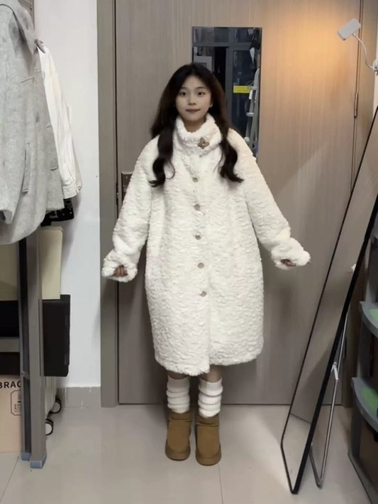 Korean butterfly Xuebao winter white stand-up collar lamb wool long coat women's warm fur integrated loose coat