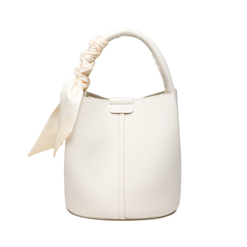 2025 Portable bucket bag, fashionable and simple commuter mother and child bag, winter advanced sense versatile soft leather messenger bag can be one shoulder