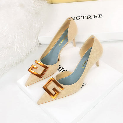 6168-2 2025 sexy nightclubs show thin thin heels high heels shallow mouth pointed side hollow square buckle single shoes high heels