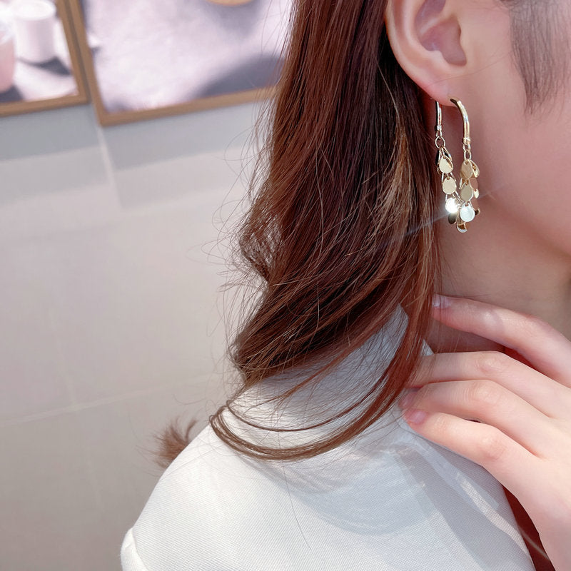 2025 Premium metal sequined fringed earrings women's S925 silver needle temperament long earrings, earrings, light luxury personalized earrings