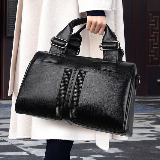 2025 handbag fashion temperament shoulder bag women's trend soft leather large-capacity pillow bag commuter women's tote bag