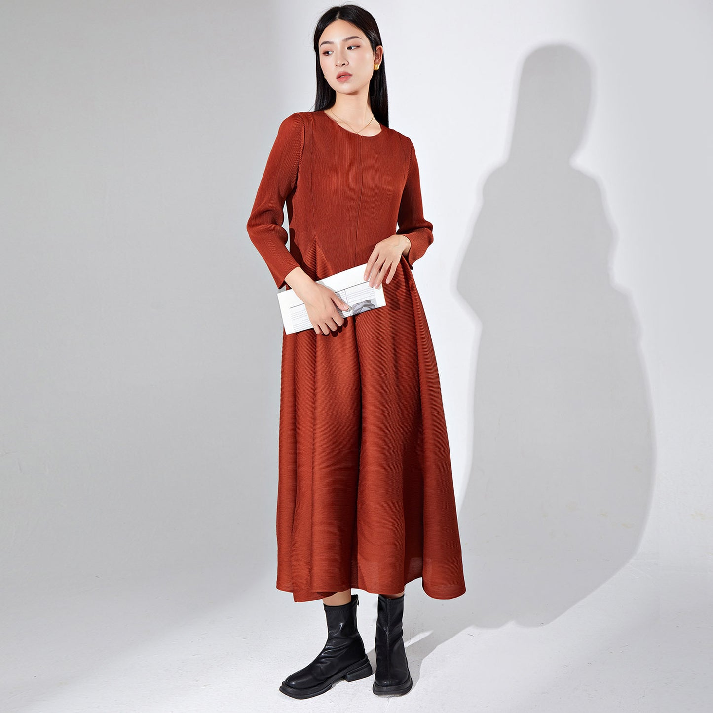 2025 Popular trade women's clothing source foundry to change the style, change the size, custom pleated dress, loose skirt dress