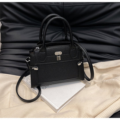 MAOXIANGSHOP 2025 spring new portable small square bag fashionable and popular versatile shoulder bag simple versatile ins messenger bag bag