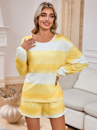 MAOXIANGSHOP 2025Real spot New Popularan beautiful women's long-sleeved striped top shorts casual suit loose pajamas large size women's clothing