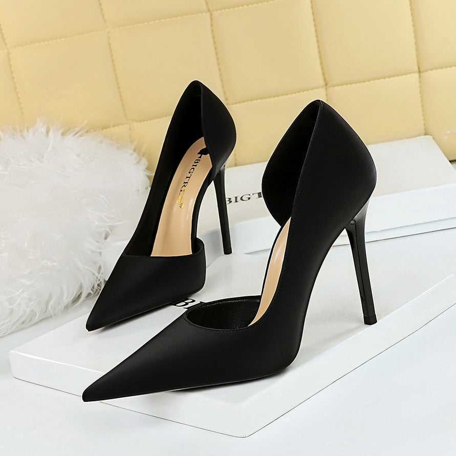 626-1 Korean version fashionable and simple pedicure, thin heel, super high heel, shallow mouth, pointed side hollow single shoes, women's high heel