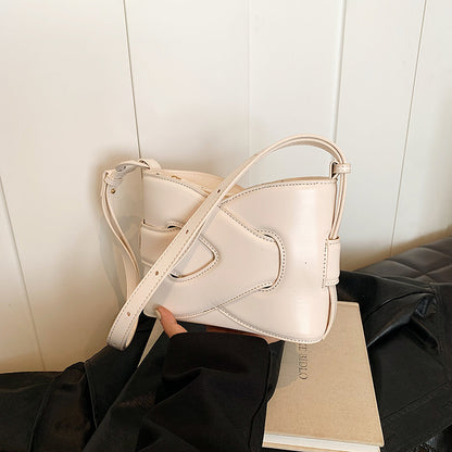 MAOXIANGSHOP 2025 High-end fashion women's bag popular new creative personalized shoulder bag geometric design niche trend oblique span bag