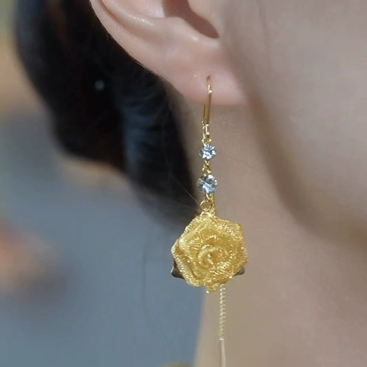 Gold rose fringed ear line fashionable and elegant stud earrings niche design earrings temperament 925 silver needle earrings