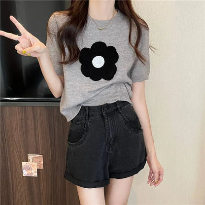 maoxiangshop Summer Flower Embroidery T Shirt Women Korean Style Short Sleeve Knitted T-Shirt Woman All Match Round Neck Tee Tops