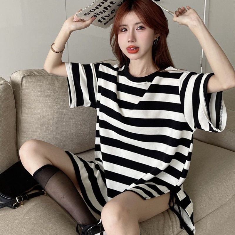 maoxiangshop Striped T-shirts Women Slit M-4XL Streetwear Loose Summer Simple Short Sleeve All-match Students Ulzzang Fashion Casual Ins BF