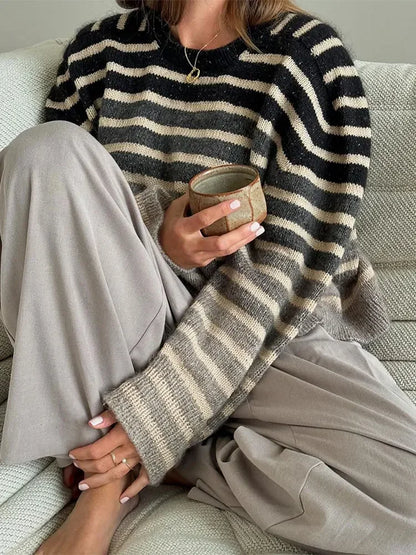 maoxiangshop  -  Women Fashion Gradient Striped Knitted Pullover Casual Round Neck Long Sleeves Loose Sweater Autumn Female Commuting Jumper