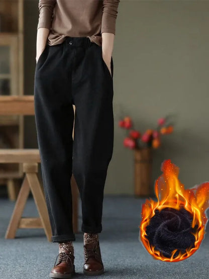 Winter Women's Cargo Pants with Fleece 2023 Cotton Baggy Slim Pencil Capri Pants Thick Warm Velvet Oversize Sports Trousers 4XL