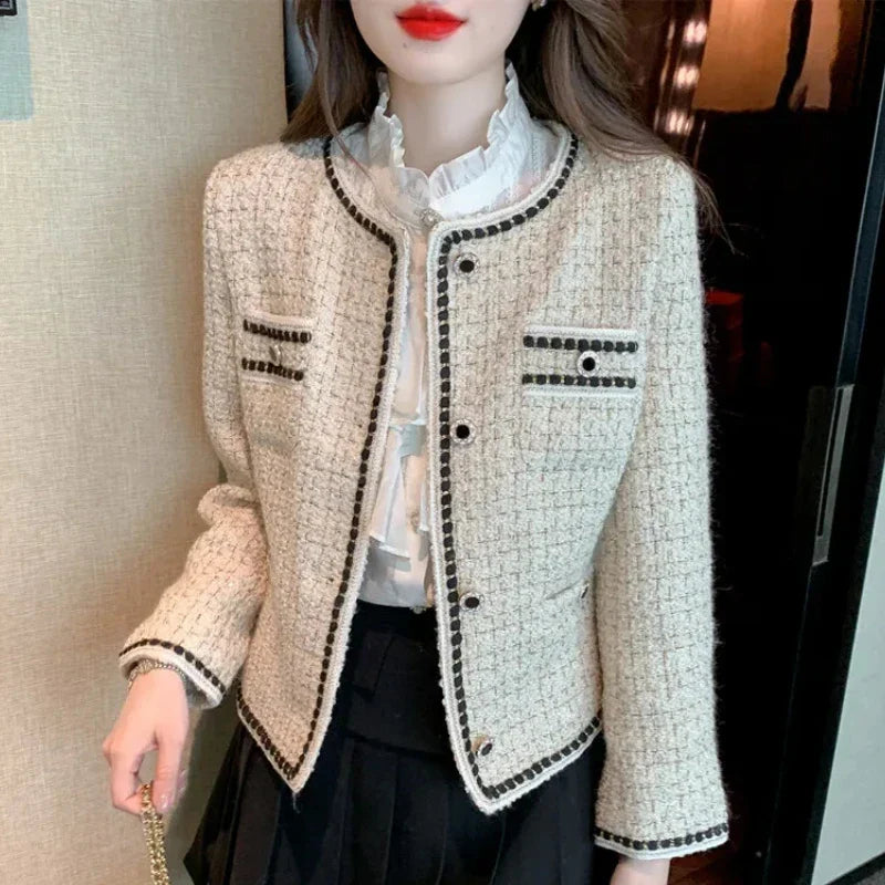 2024 Autumn Winter New Blue Tweed Knitted Coat Women's French Style Overcoat Small Fragrant Style Outwear Suit Top Short Jacket