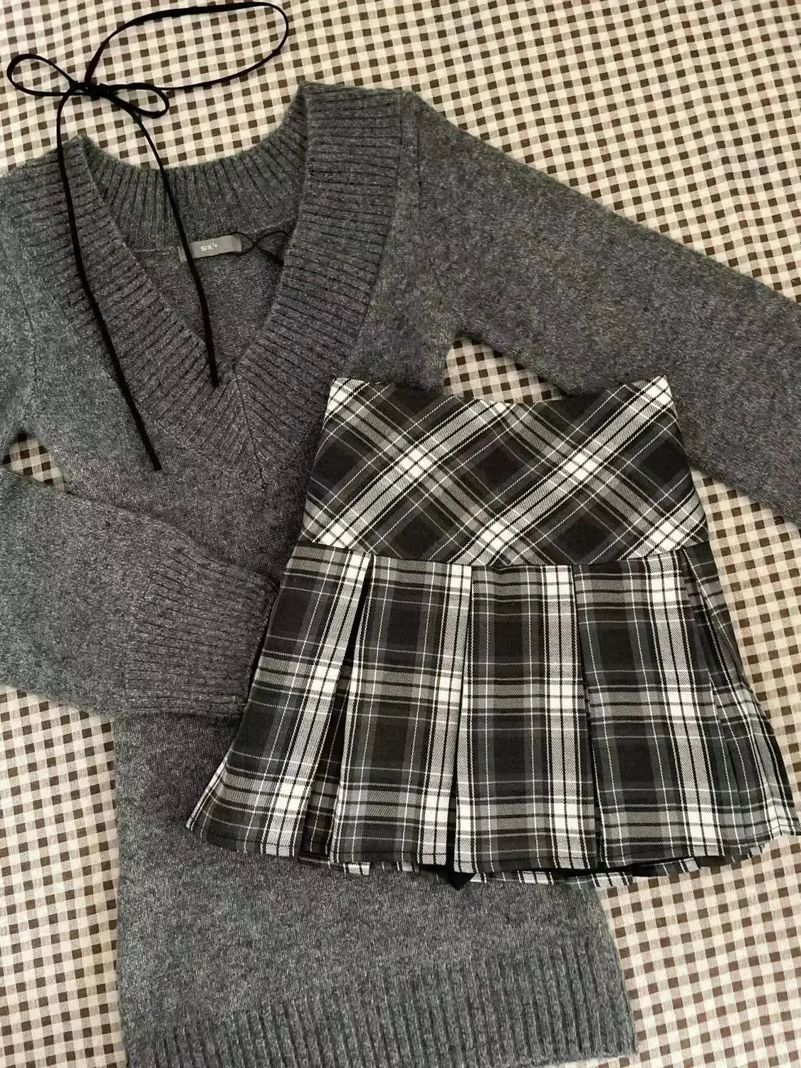 maoxiangshop  -  Women Clothing Autumn New Retro V-neck Sweater Knitted Pullover Top Strap Tank Top High Waist Slim Short Skirt Three Piece Set