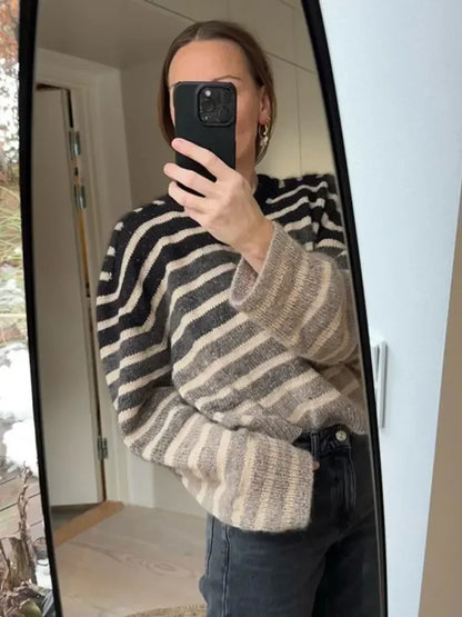 maoxiangshop  -  Women Fashion Gradient Striped Knitted Pullover Casual Round Neck Long Sleeves Loose Sweater Autumn Female Commuting Jumper