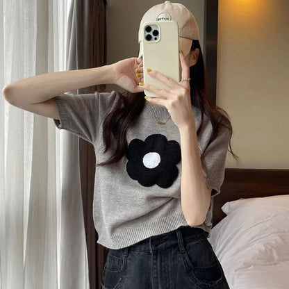 maoxiangshop Summer Flower Embroidery T Shirt Women Korean Style Short Sleeve Knitted T-Shirt Woman All Match Round Neck Tee Tops