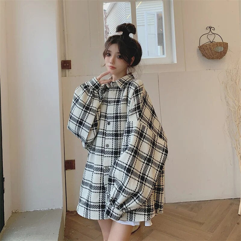 maoxiangshop Grunge Oversized Checkered Shirt for Women Long Sleeve Collared Button Up Shirt Jacket Ladies Outfit